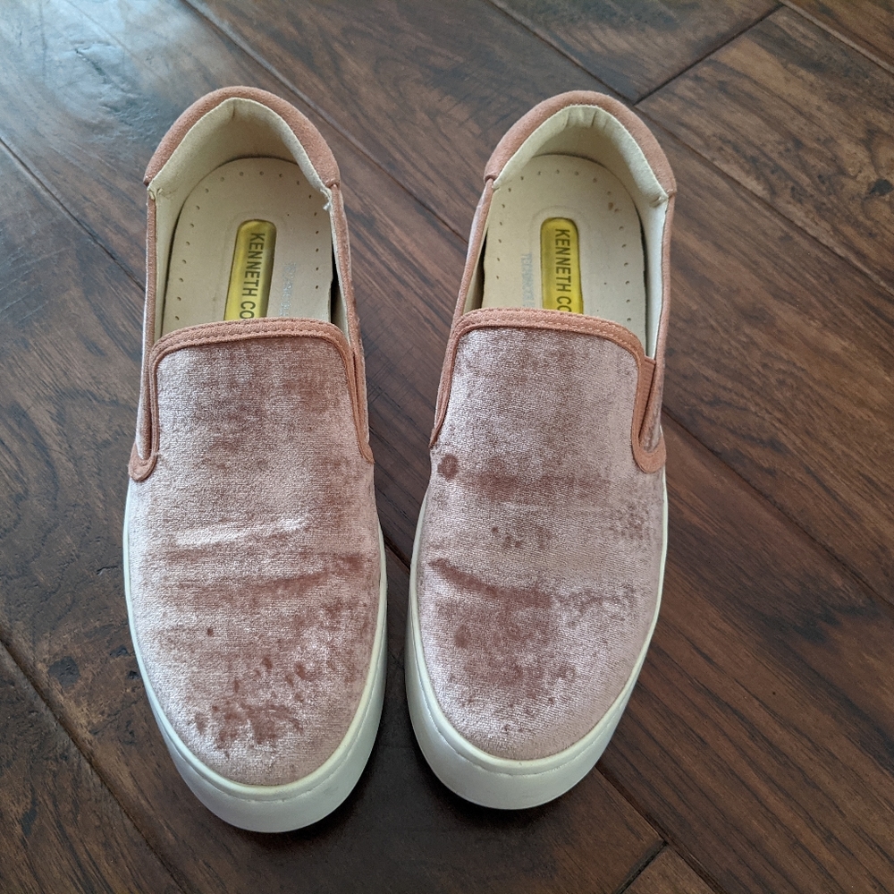 Kenneth Cole Slip on Sneakers